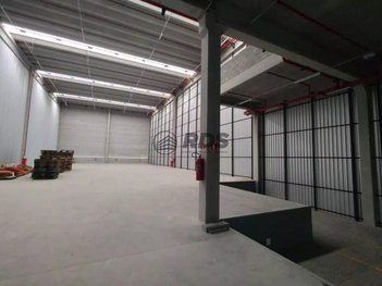 industrial em Avenida dos Estados, Parque Jaçatuba - Santo André - SP