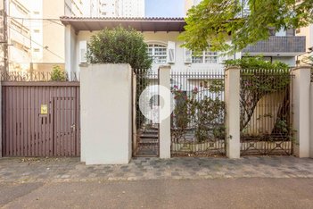 house em Avenida Iguaçu, Água Verde - Curitiba - PR