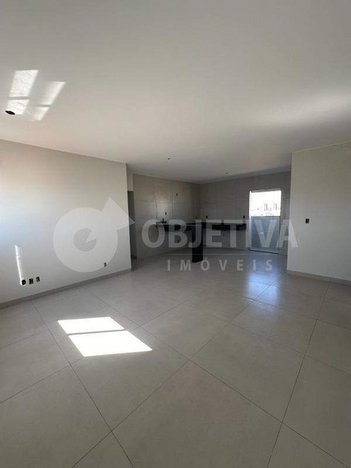 apartment em Avenida Ubirajara Zacharias, Novo Mundo - Uberlândia - MG