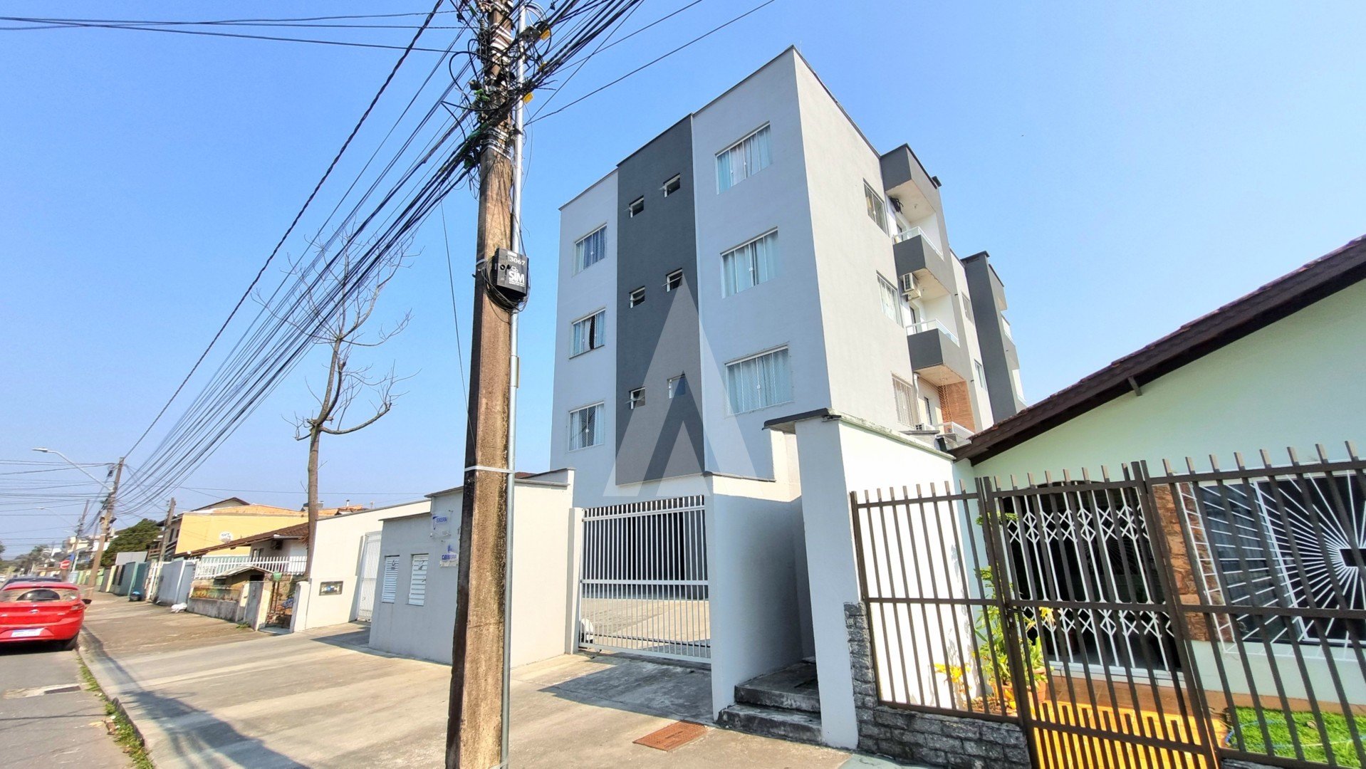 FACHADA 1