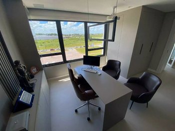 office em Travessa Dona Zilda, São Gonçalo - Pelotas - RS