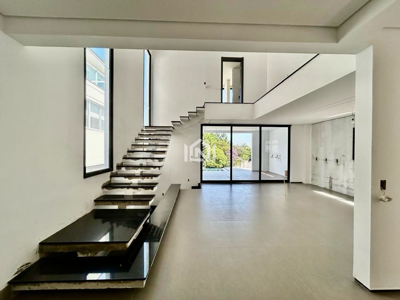 casa a venda condominio palm hills - living