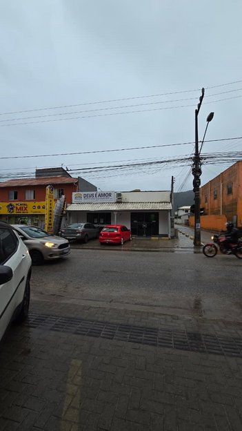 business em Rua Candido Pereira dos Anjos, São João do Rio Vermelho - Florianópolis - SC