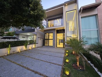 house em Rodovia Paulo Rolin Loureiro, Vila Moraes - Mogi das Cruzes - SP