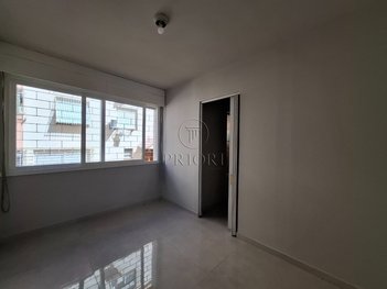 apartment em Sargento Silvio Delmar Hollenbach, Jardim Leopoldina - Porto Alegre - RS