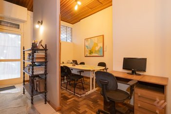 office em Rua. Alberto Rosa, Centro - Pelotas - RS