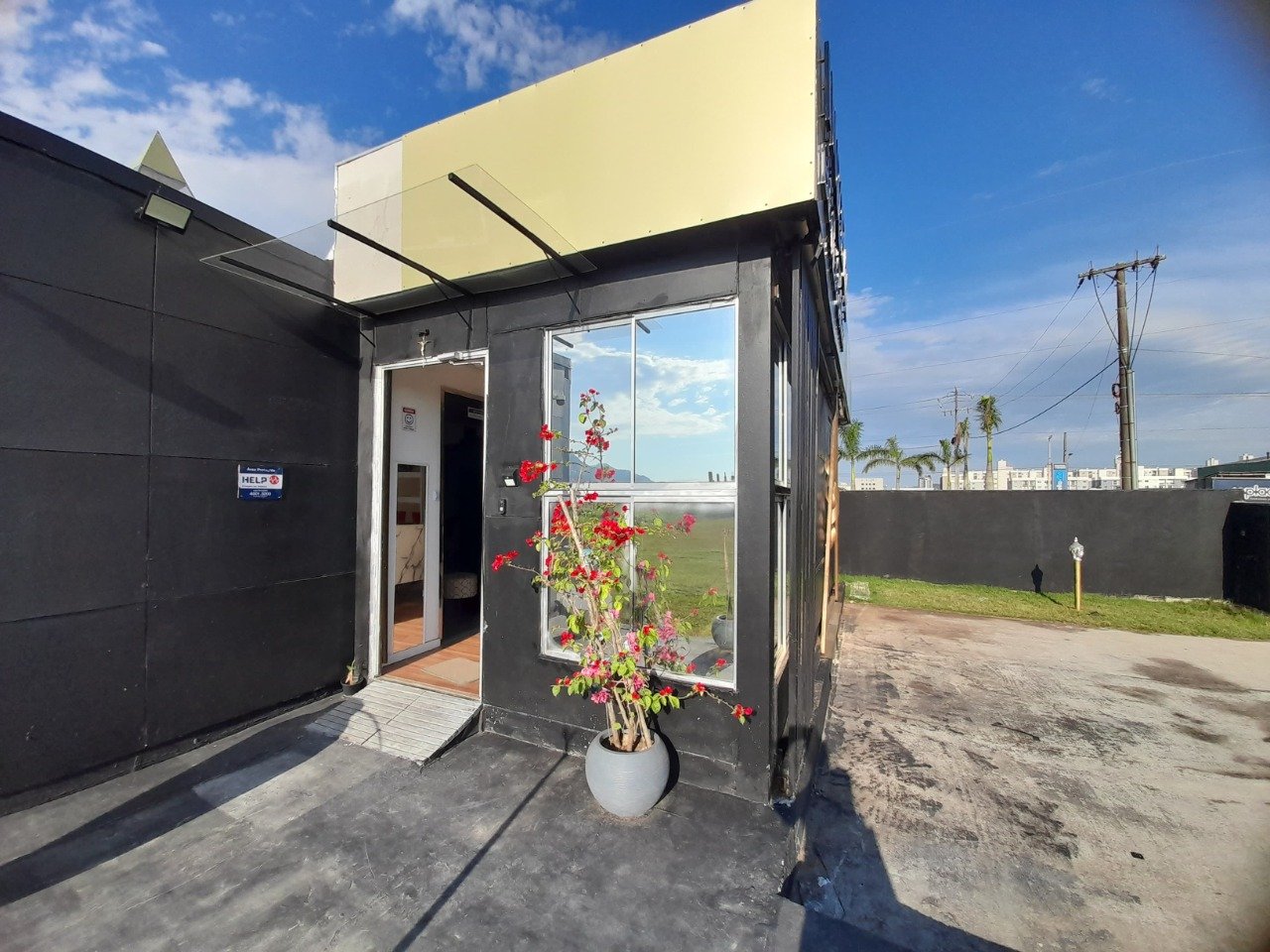 WhatsApp Image 2025-06-17 at 15.36