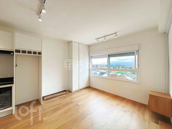 apartment em Avenida João Wallig, Passo da Areia - Porto Alegre - RS