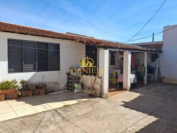 house em Avenida Guanabara, Jardim Brasília (Vila Xavier) - Araraquara - SP