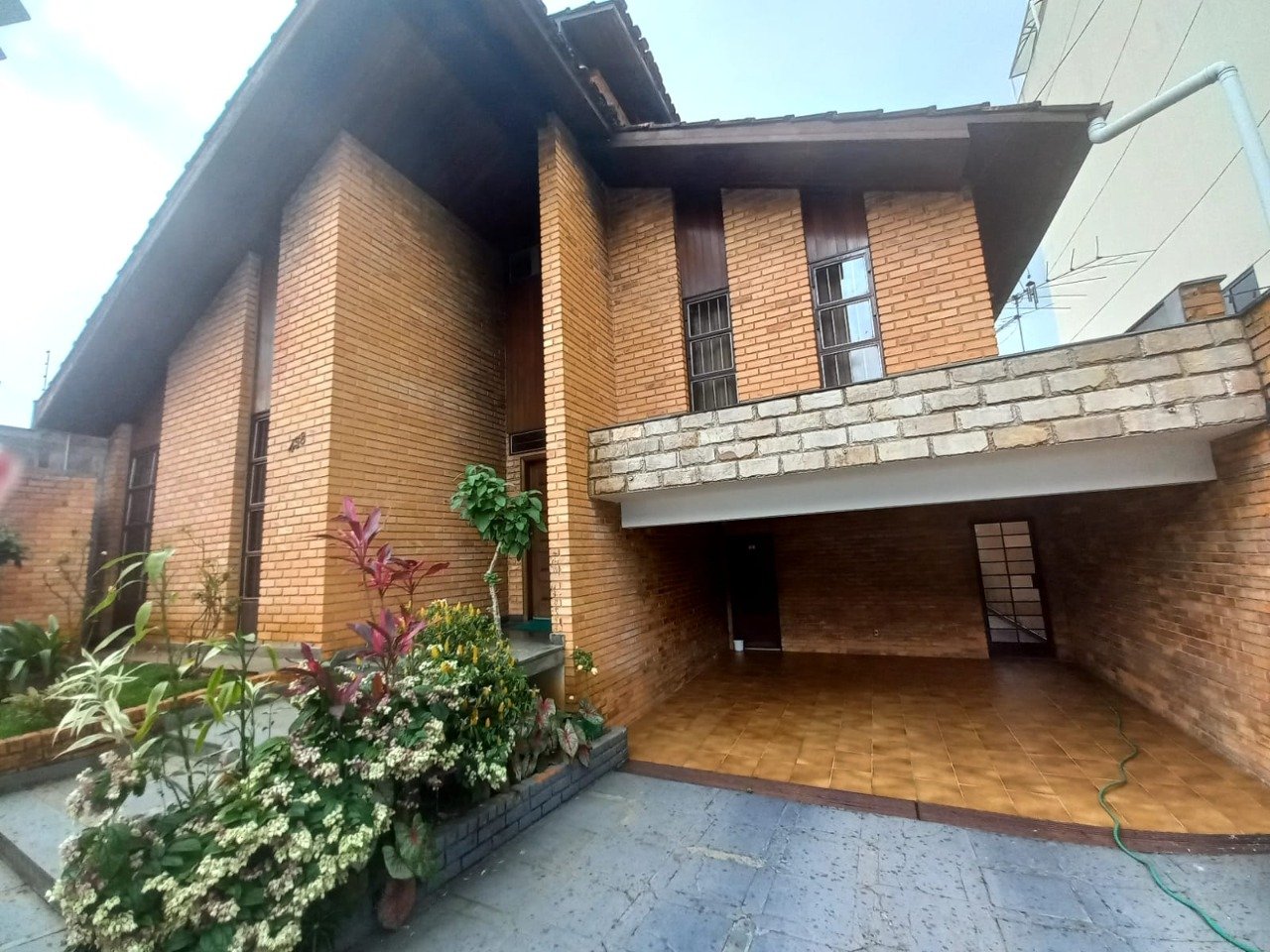 Casa com 6 quartos — São José, Belo Horizonte