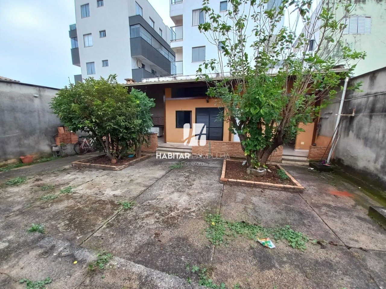 Casa com 4 quartos — Jardim Leblon, Belo Horizonte