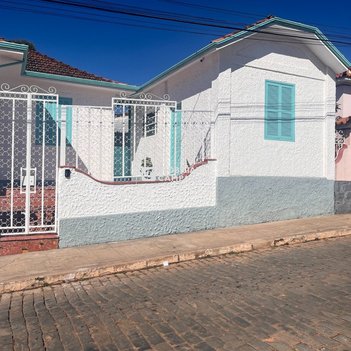 office em Rua Saturnino de Oliveira, Centro - Campanha - MG