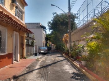 house em Estrada do Galeão, Portuguesa - Rio de Janeiro - RJ