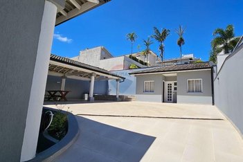 house em Rua Beija-Flor, Residencial Colinas de São Francisco - Bragança Paulista - SP