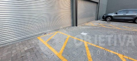business em Avenida Uirapuru, Cidade Jardim - Uberlândia - MG