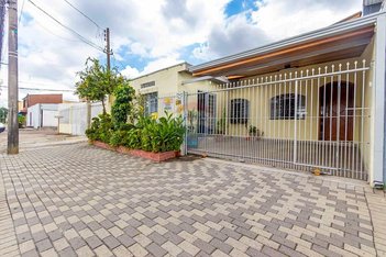 house em Rua Irmã Maria Francisca Paolino, Sítio Cercado - Curitiba - PR