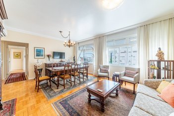 apartment em Mostardeiro, Moinhos de Vento - Porto Alegre - RS