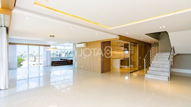 apartment em Rua Almirante Tamandaré, Juvevê - Curitiba - PR