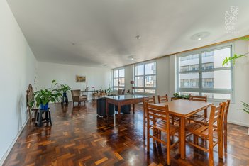 apartment em Rua Visconde do Rio Branco, Centro - Curitiba - PR