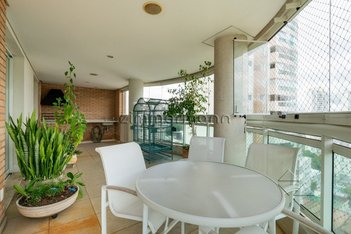 apartment em Rua Iuru, Vila Andrade - São Paulo - SP