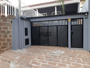 house em Rua Vicente Urrejola Y Careche, Jardim Sevilha - Indaiatuba - SP
