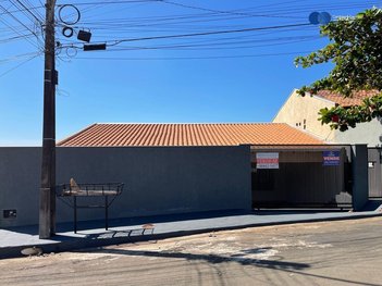 house em Rua Pombal, Ibiporã - Ibiporã - PR