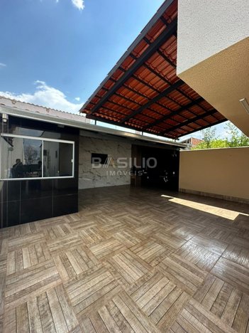 house em Rua J 14, Mansões Paraíso - Aparecida de Goiânia - GO