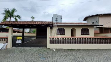 house em Rua Pastor Schliper, Bom Retiro - Joinville - SC