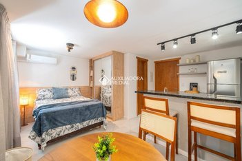 apartment em Rua Coronel Genuino, Centro Histórico - Porto Alegre - RS