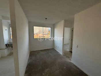 apartment em Avenida Adriano Bertozzi, Jardim Eliane - São Paulo - SP