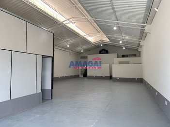 industrial em Rua Alzira Pires de Moraes, Jardim América - Jacareí - SP