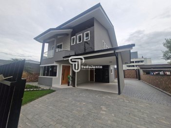 house em Rua Mercedes Candido dos Santos, São Sebastião - Palhoça - SC
