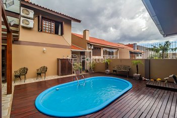 house em Rua Ari Peixoto Martins, Espírito Santo - Porto Alegre - RS