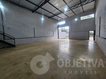 industrial em Avenida dos Tito, Laranjeiras - Uberlândia - MG