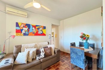 apartment em Rua Chico Pedro, Camaquã - Porto Alegre - RS