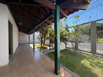 house em Rua Alberto Alves Cabral, Santa Mônica - Uberlândia - MG