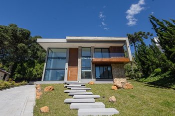house em Rua das Alfazemas, Bavária - Gramado - RS