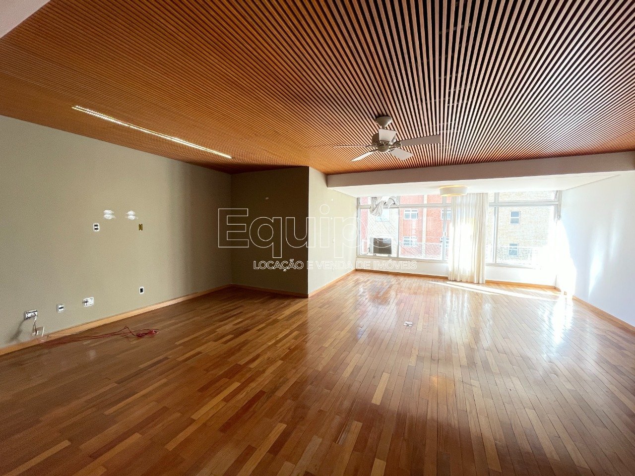 Apartamento com 4 quartos — Sion, Belo Horizonte