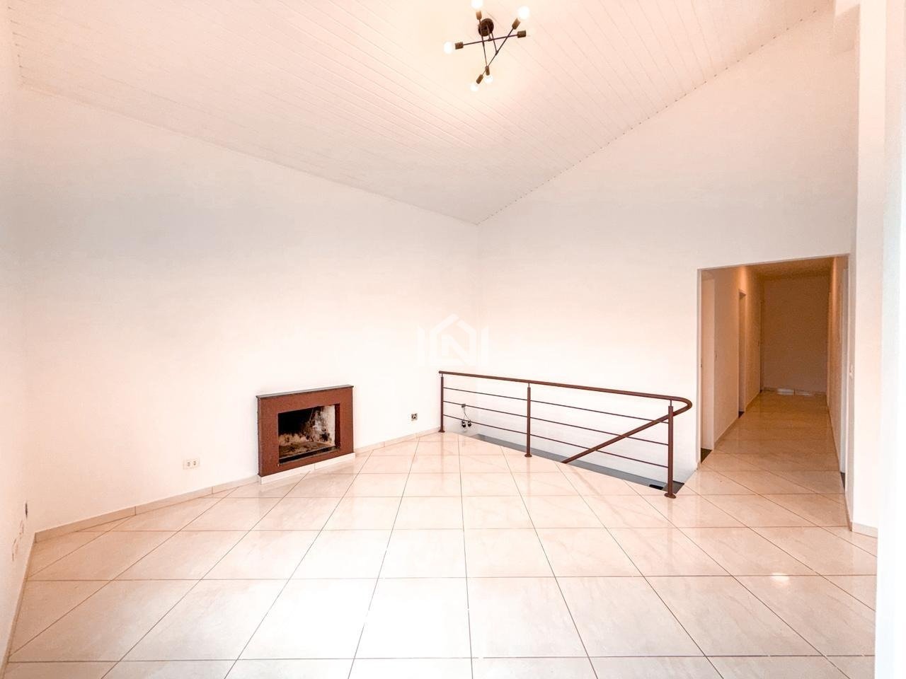 casa a venda no condominio jardim das acacias - sala de lareira