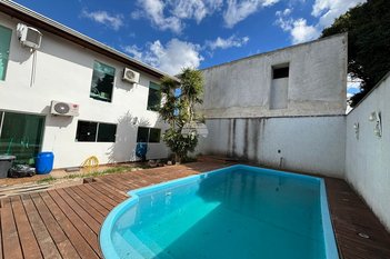 house em Rua Assad Zacarias, Uberaba - Curitiba - PR