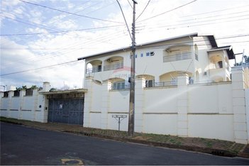 house em Rua Doutor José Secchi, Chácara Santa Fé - Itapira - SP