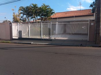 house em Rua Carlos Gomes, Jardim Nova América - Araraquara - SP
