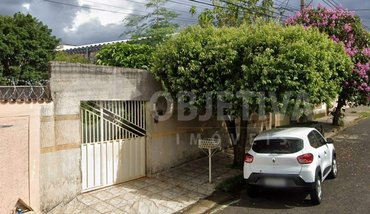 land_lot em Rua Atílio Valentini, Santa Mônica - Uberlândia - MG
