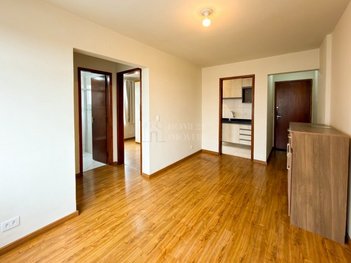 apartment em Rua José Pereira de Araújo, Capão Raso - Curitiba - PR
