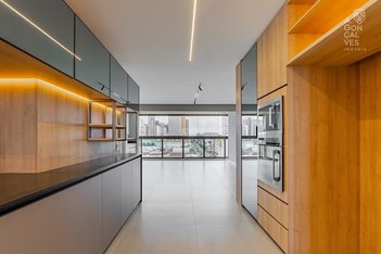 apartment em Rua Lamenha Lins, Centro - Curitiba - PR