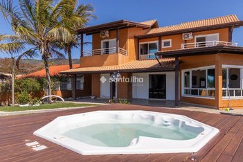house em Rua Lucia Helena Schramm, Armação do Pântano do Sul - Florianópolis - SC