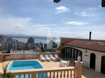 house em do Antão, Centro - Florianópolis - SC