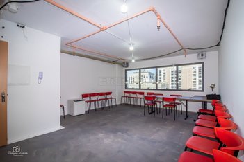 office em Inácio Vasconcelos, Boa Vista - Porto Alegre - RS