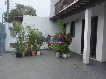 house em Rua Padre Eugênio, Jardim Jacinto - Jacareí - SP