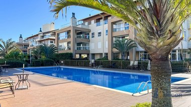 apartment em Rua das Corticeiras, Campeche - Florianópolis - SC